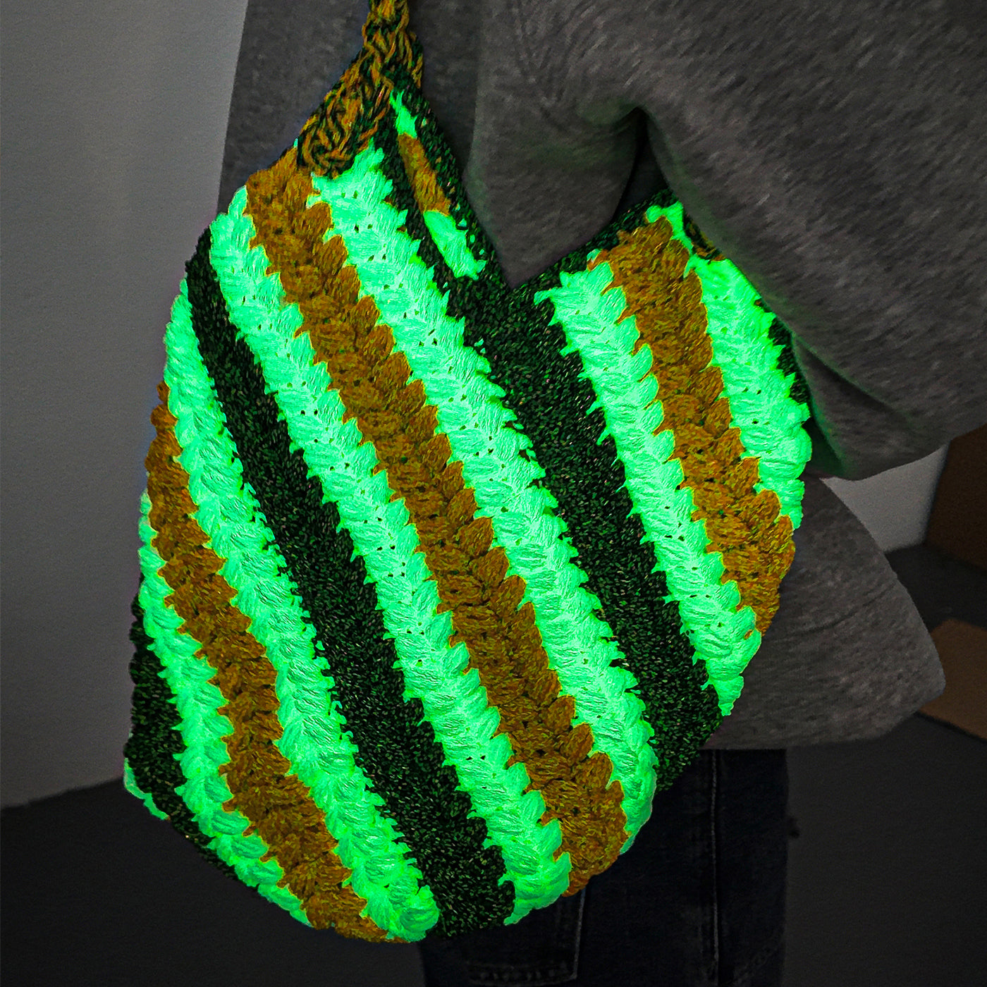 Glow-in- Dark Hollow Yarn for DIY Handbag Purse Basket Cushion Crochet Bag(3 color)