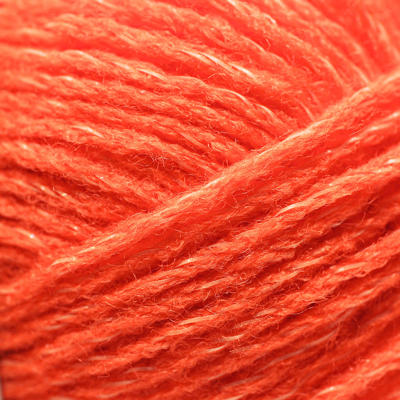 Halloween pumpkin color acrylic glow-in-the-dark yarn (red glow-in-the-dark effect)