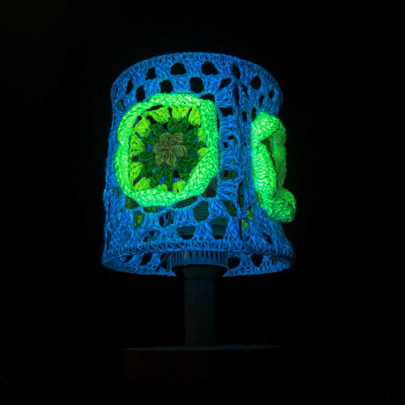 DIY Granny Square night lights - BlingBlingYarn